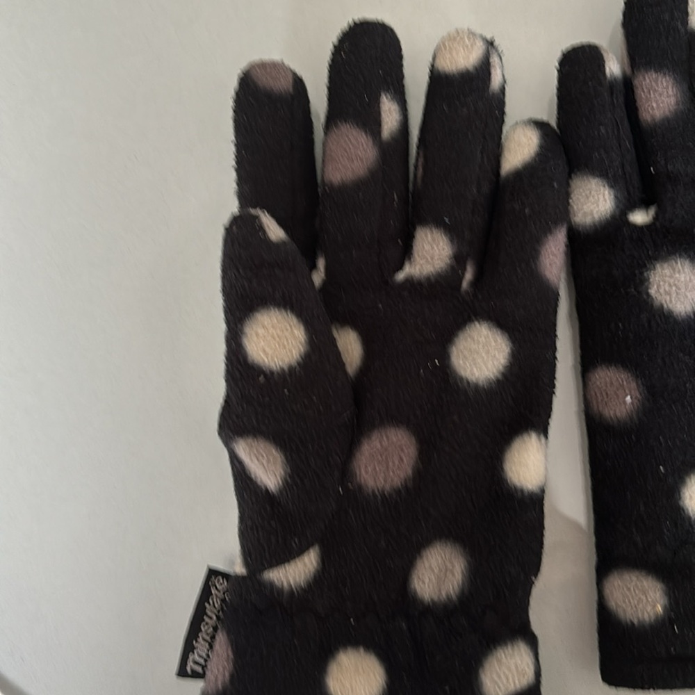 Gloves - Picture 3 of 5